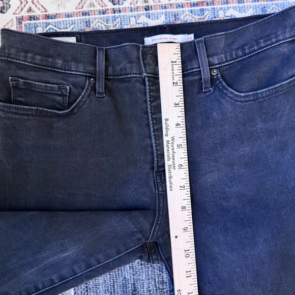 Levi’s Premium 311 Shaping Skinny Black Mid-Rise Womens Jeans Size 29 28” Inseam - Picture 12 of 13